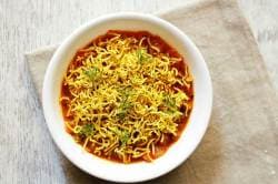 कशी बनवायची शेव रस्सा भाजी? | How to make Shev Bhaji