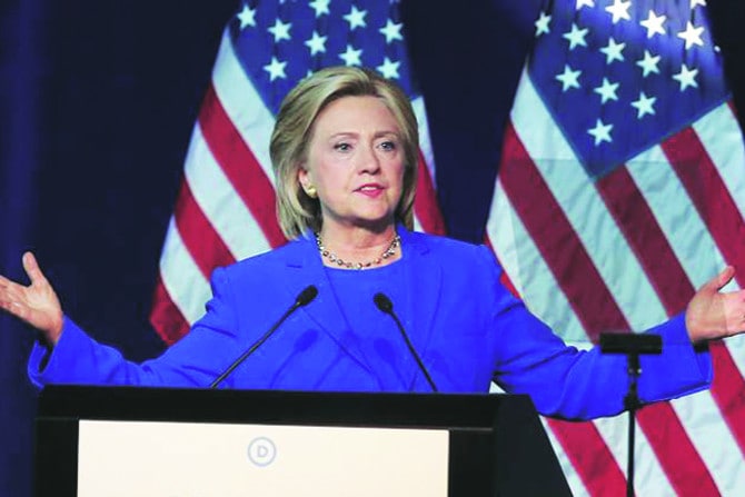 हिलरी, चकली आणि ती… हिलरी, चकली आणि ती…