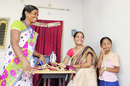 आजकाल झालंय काय की शिक्षण तर आपण सर्वच घेतो, पण त्याने आपण फक्त शिक्षित होतो सुशिक्षित नाही.