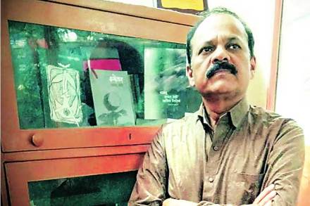 सायमन मार्टिन,साहित्यिक
