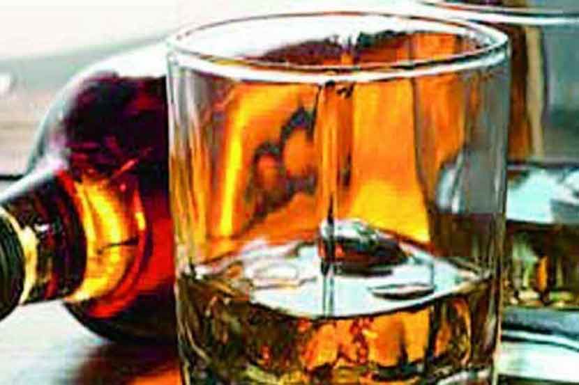 रेल्वेतील मद्यतस्करीला सरकारी अनास्थेचे बळ