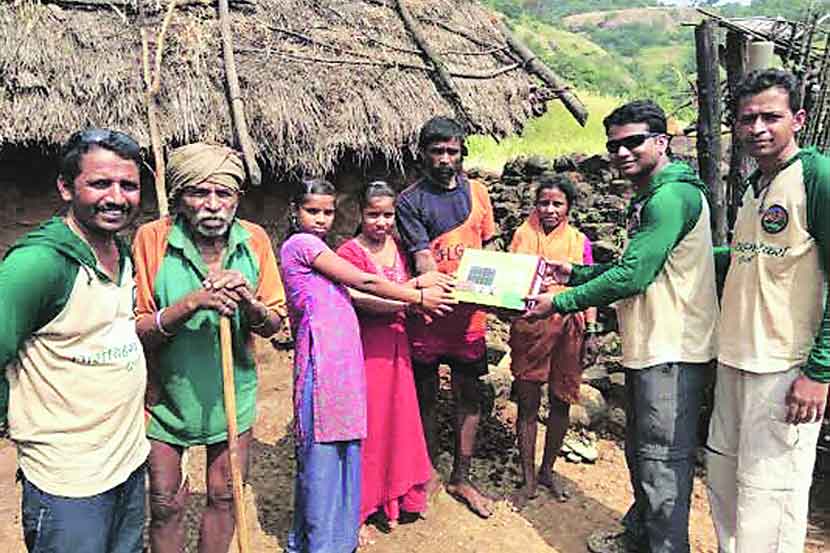 सौरदिव्यांच्या प्रकाशाने दिवाळी तेजोमय