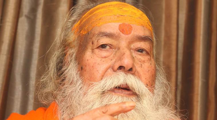नोटाबंदीमुळे झालेल्या मृत्यूंमुळे मोदींना शाप लागेल: शंकराचार्य