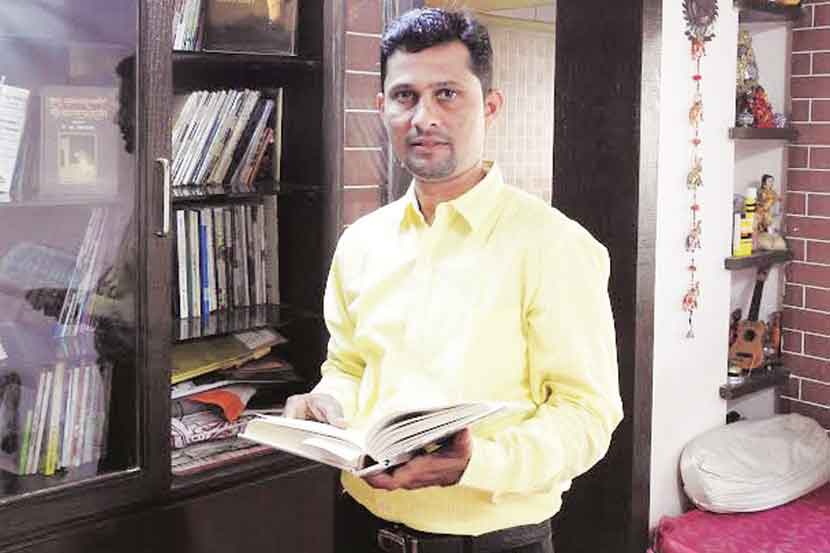 नामवंतांचे बुकशेल्फ : पुस्तकांमुळेच पक्षीअभ्यासक! नामवंतांचे बुकशेल्फ : पुस्तकांमुळेच पक्षीअभ्यासक!