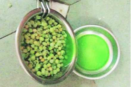 वाटाण्यात पांढरे हिरवे!