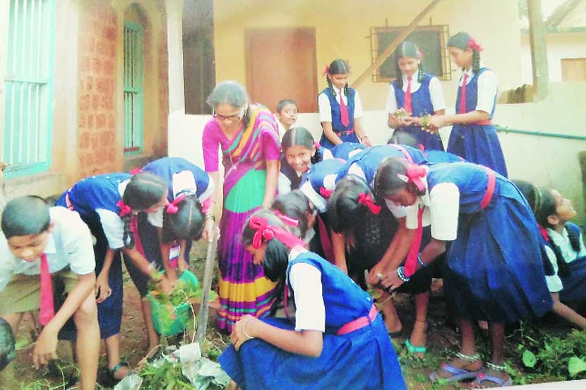 १४५ वर्षांचा ज्ञानवृक्ष
