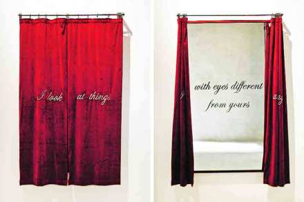 गॅलऱ्यांचा फेरा : कलेच्या ‘आत-बाहेर’