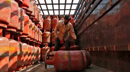 Jet fuel price , cylinder , LPG rate , aviation turbine fuel , Loksatta, Loksatta news, Marathi, marathi news
