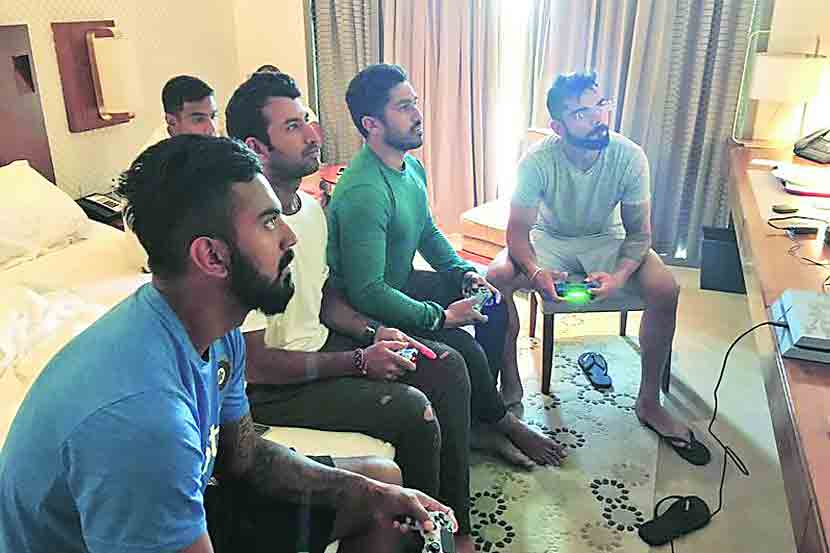 भारतीय क्रिकेट संघाचा दूरचित्रवाणीवर ‘सराव’ भारतीय क्रिकेट संघाचा दूरचित्रवाणीवर ‘सराव’