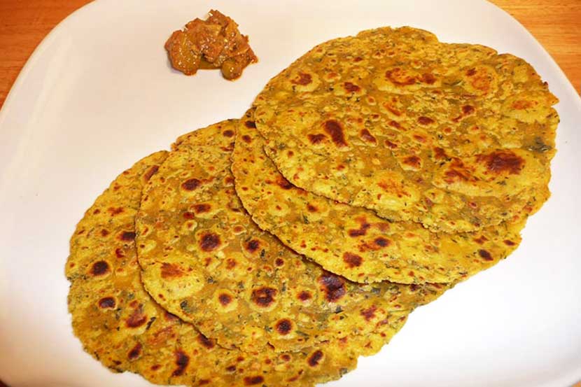 how to make methi thepla, methi thepla recipe, मेथी ठेपला
