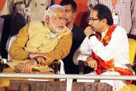 उद्धवना मोदींशेजारचे आसन कठीणच?