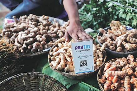 कॅशलेसच्या कटकटी!