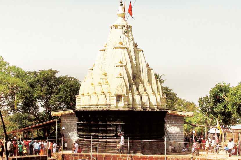 आडवाटेवरची वारसास्थळे : नितांतसुंदर कनकेश्वर