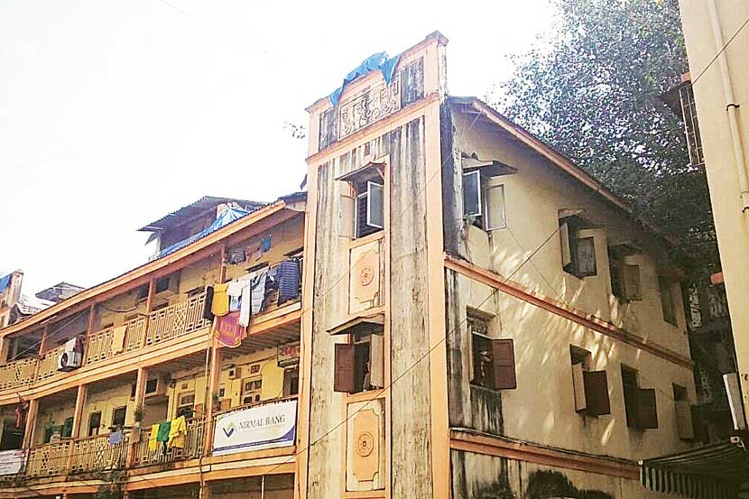 वसाहतीचे ठाणे : टॉवरच्या भाऊगर्दीतील लोभसवाणी चाळ