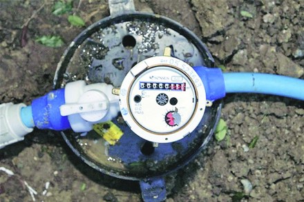 ठाण्यात गाळ्यांच्या क्षेत्रफळानुसार पाणीपट्टी ठाण्यात गाळ्यांच्या क्षेत्रफळानुसार पाणीपट्टी