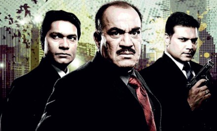  'सीआयडी' मालिकेच्या पहिल्या भागाचे प्रसारण २१ जानेवारी १९९८ रोजी झाले होते. 