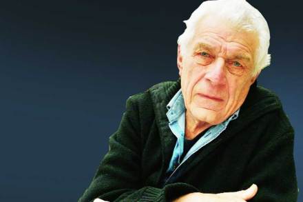 आदरांजली : पाहायला शिकविणारा लेखक आदरांजली : पाहायला शिकविणारा लेखक