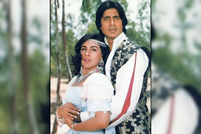 अमिताभ बच्चन आणि अमृता सिंग यांच्या मुख्य भूमिका असलेला 'मर्द' चित्रपट १९८५ साली प्रदर्शित झाला होता. 