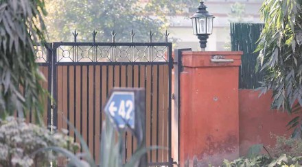 Lutyens’ Zone , nameplates , thieves , robbery , Crime, Loksatta, Loksatta news, Marathi, Marathi news