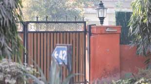 Lutyens’ Zone , nameplates , thieves , robbery , Crime, Loksatta, Loksatta news, Marathi, Marathi news