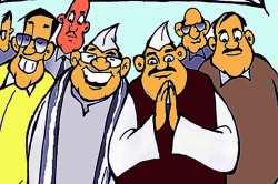 पनवेलमध्ये गुडघ्याला बाशिंग बांधलेल्यांना धक्का