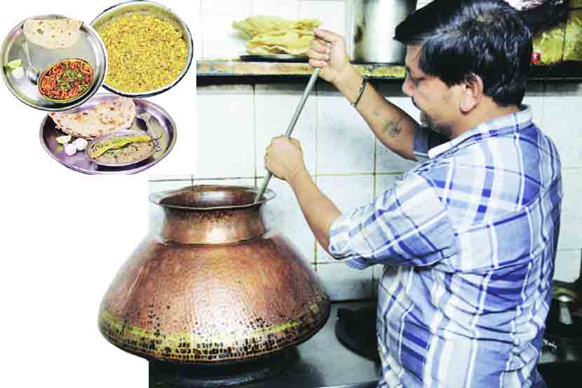 खाऊखुशाल : खान्देश