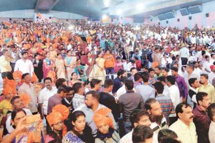 पुण्यात नेत्यांच्या सभांना कार्यकर्त्यांची अशी गर्दी होत आहे आणि पक्षाची उमेदवारी यादी कधी जाहीर होणार, याचीच आता उत्सुकता आहे.