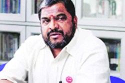 सदाभाऊंना मंत्रिपद सोडावे लागेल- राजू शेट्टी