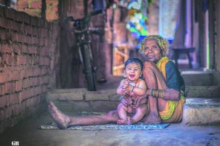 शब्दचित्र : रम्य ते बालपण..