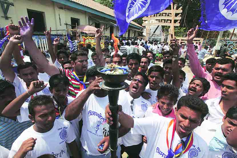 रिपब्लिकन पक्षाची २५ वर्षांची परंपरा खंडित