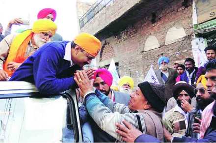 दिल्लीचे मुख्यमंत्री अरविंद केजरीवाल यांनी रोड शो आणि प्रचार सभांद्वारे पंजाब ढवळून काढला.  
