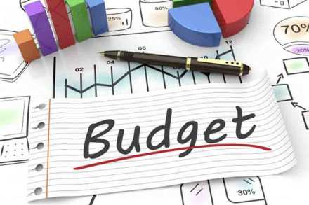 Union Budget 2017: भोळ्या प्रतिज्ञा शब्दांच्या, गेली अर्थालाही चीर