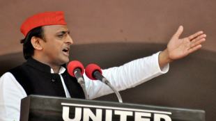 UP Assembly elections 2017 , Poll, akhilesh yadav , Narendra Modi, SP, BJP, Mayawati , BSP , Congress, Phase 1, Loksatta, Loksatta news, Marathi, Marathi news