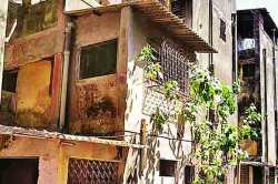 धोकादायक इमारतींना दिलासा