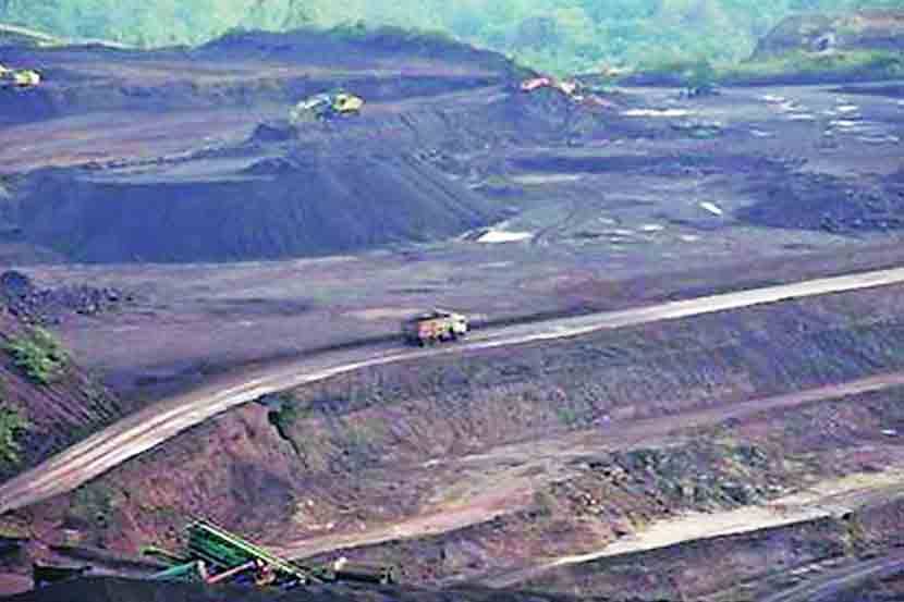 गडचिरोलीच्या निवडणुकीत दोन प्रकल्प केंद्रस्थानी