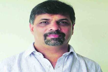शिशिर जोग ‘इंद्रधनु’चे सदस्य  शिशिर जोग ‘इंद्रधनु’चे सदस्य