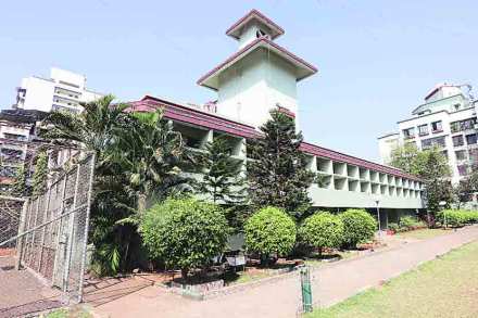 कुटुंबसंकुल : लष्करी शिस्तीतही मार्दव कुटुंबसंकुल : लष्करी शिस्तीतही मार्दव