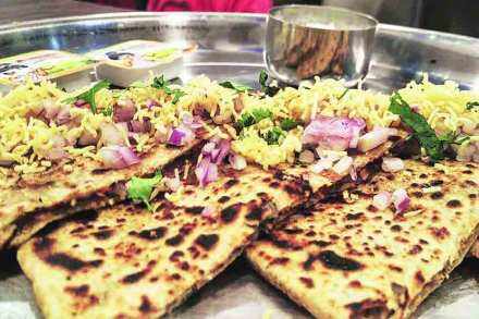 खाऊखुशाल : पौष्टिक आणि चविष्ट पराठे