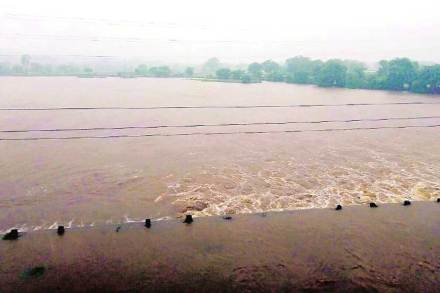 जलदिनी एक ‘औचित्यभंग’ जलदिनी एक ‘औचित्यभंग’