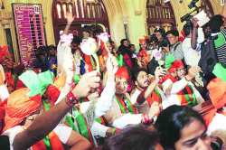 मोदीनामाच्या गजरात उद्धव ठाकरेंचे स्वागत!