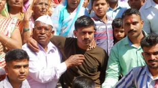 chandu chavan army soldier subhash bhamre visit native place