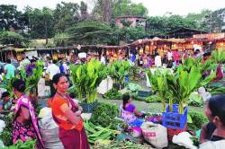 gudi padwa 2017 : आठ टन फुलांची विक्री