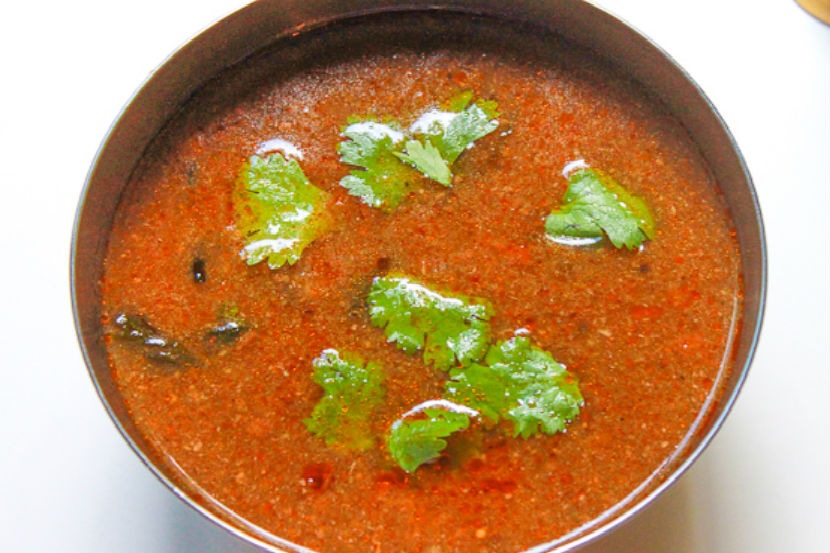 कटाची आमटी! (छाया सौजन्य: कूक, क्लिक,क्रेव्ह)