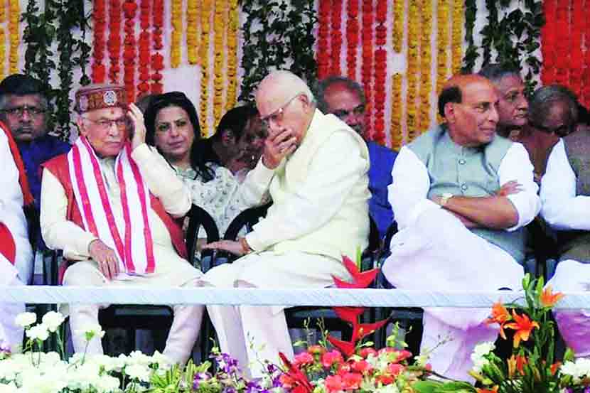  ‘भारतीय जनता पक्षाचे ज्येष्ठ नेते लालकृष्ण अडवाणी व मुरली मनोहर जोशी