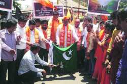 कुलभूषण जाधव यांच्या सुटकेसाठी सेनेची निदर्शने