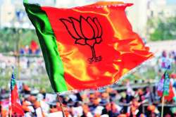 भाजपच्या माजी नगरसेवकाकडून अपक्षांना धमक्या