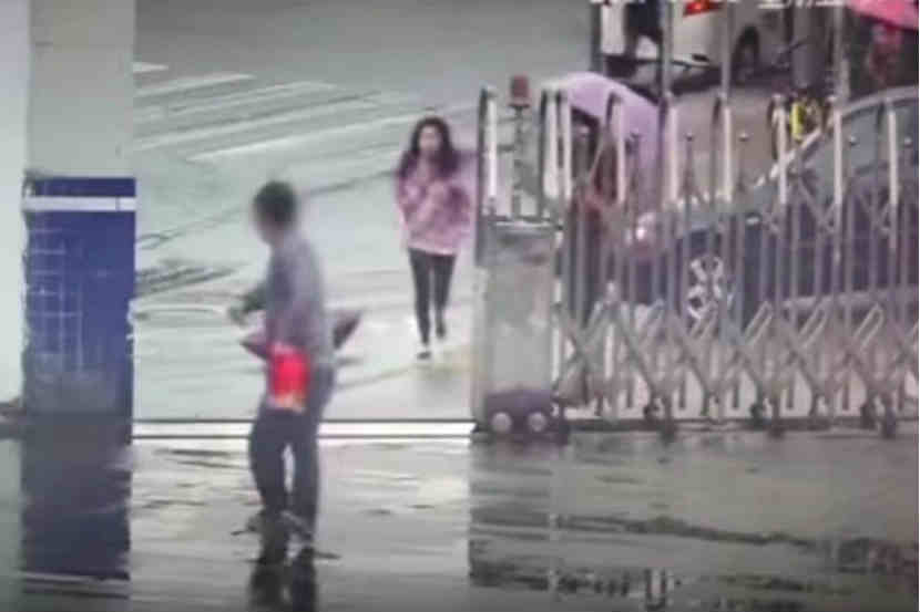 (छाया आणि व्हिडिओ सौजन्य : CCTV )