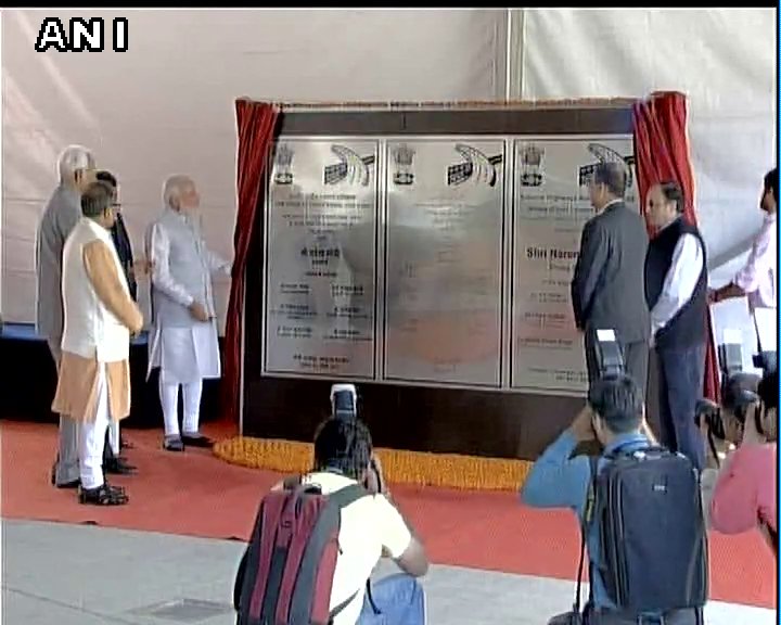 पंतप्रधान मोदींकडून देशातील सर्वात मोठ्या बोगद्याचे उद्घाटन