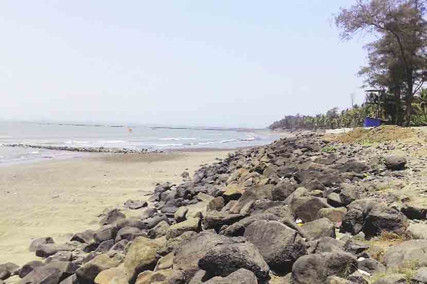 uran seashore