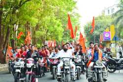 एकनाथ शिंदे यांची  पनवेलमध्ये विनाहेल्मेट फेरी